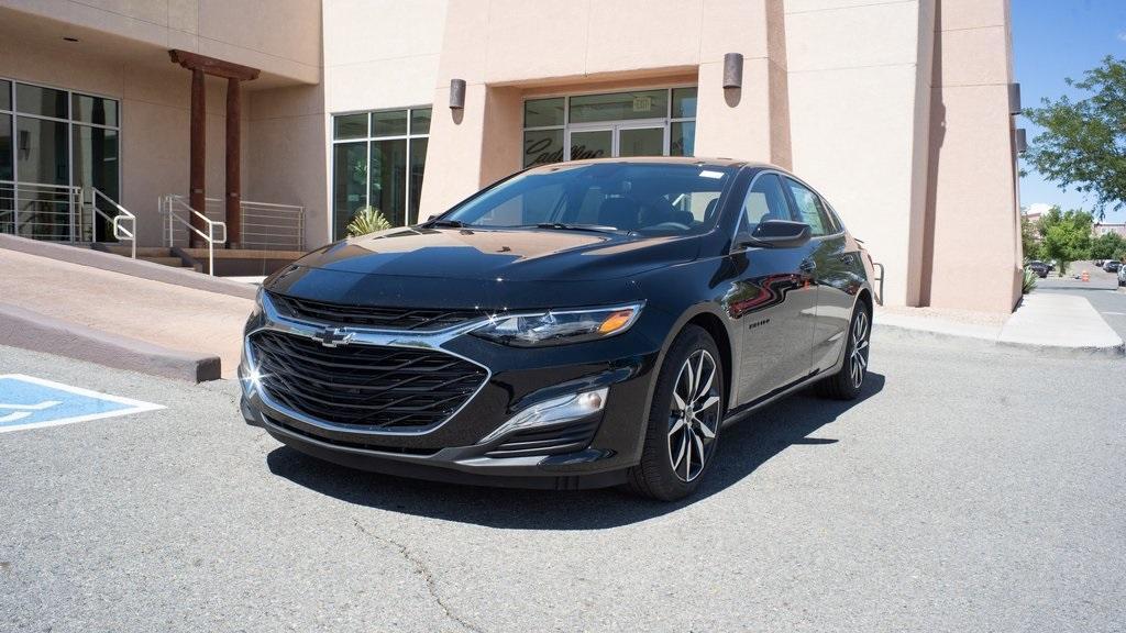 new 2025 Chevrolet Malibu car, priced at $28,520