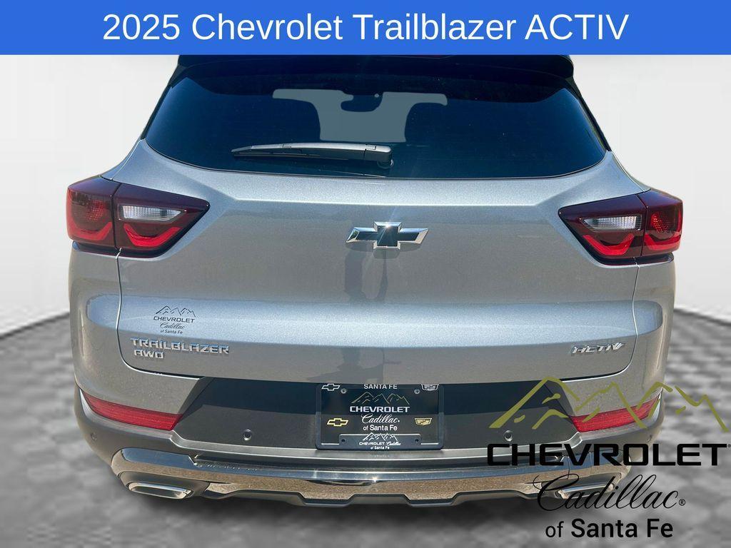 new 2025 Chevrolet TrailBlazer car, priced at $33,180
