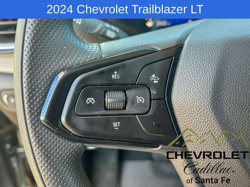 used 2024 Chevrolet TrailBlazer car, priced at $24,988