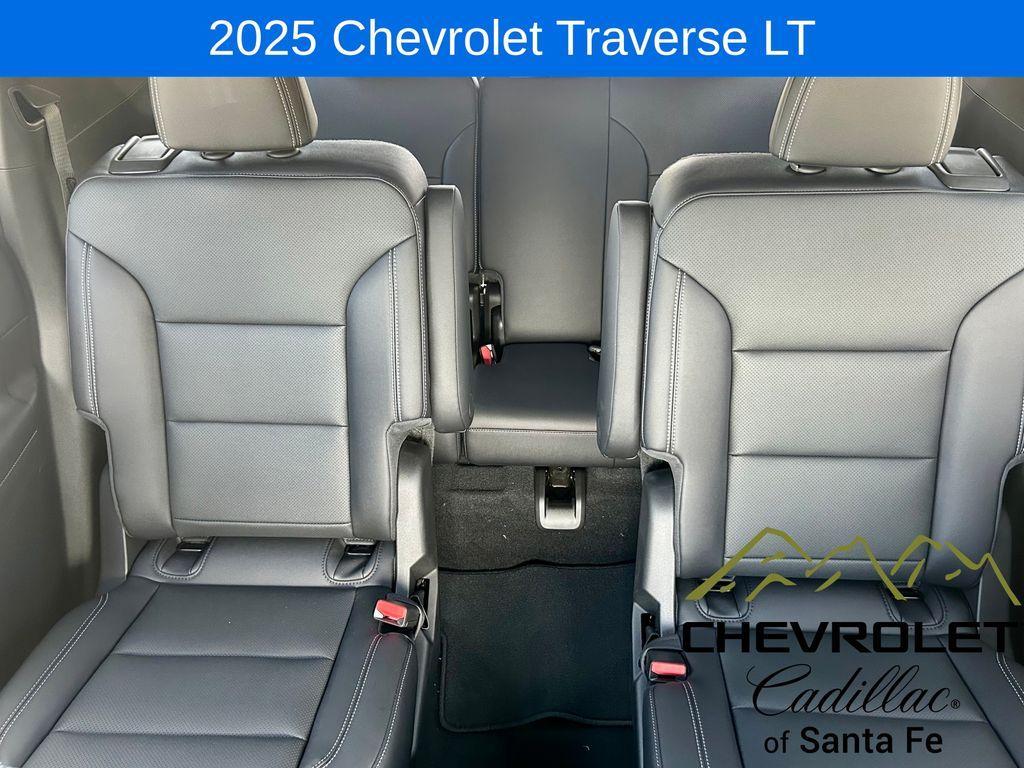 new 2025 Chevrolet Traverse car, priced at $46,195