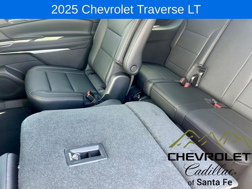 new 2025 Chevrolet Traverse car, priced at $46,195