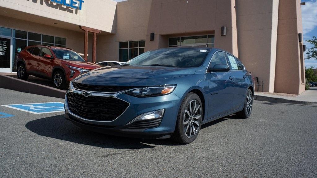 new 2025 Chevrolet Malibu car, priced at $28,520