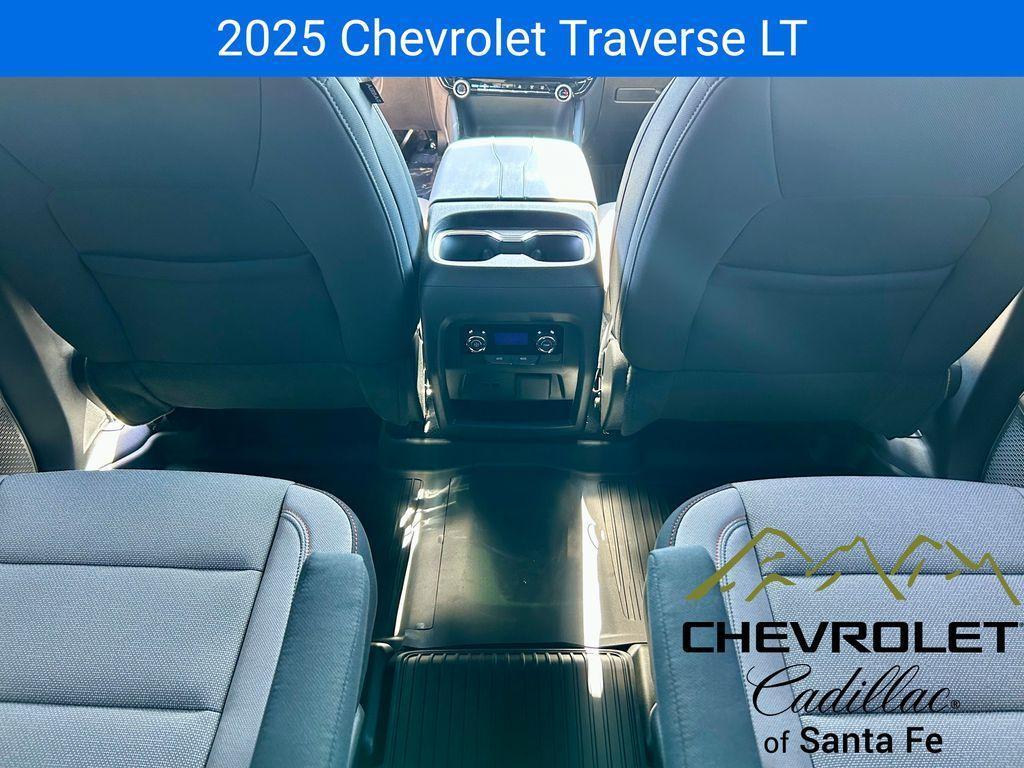 new 2025 Chevrolet Traverse car, priced at $41,884