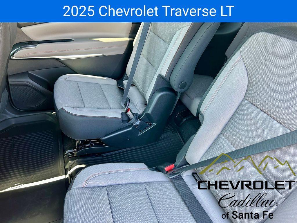 new 2025 Chevrolet Traverse car, priced at $41,884