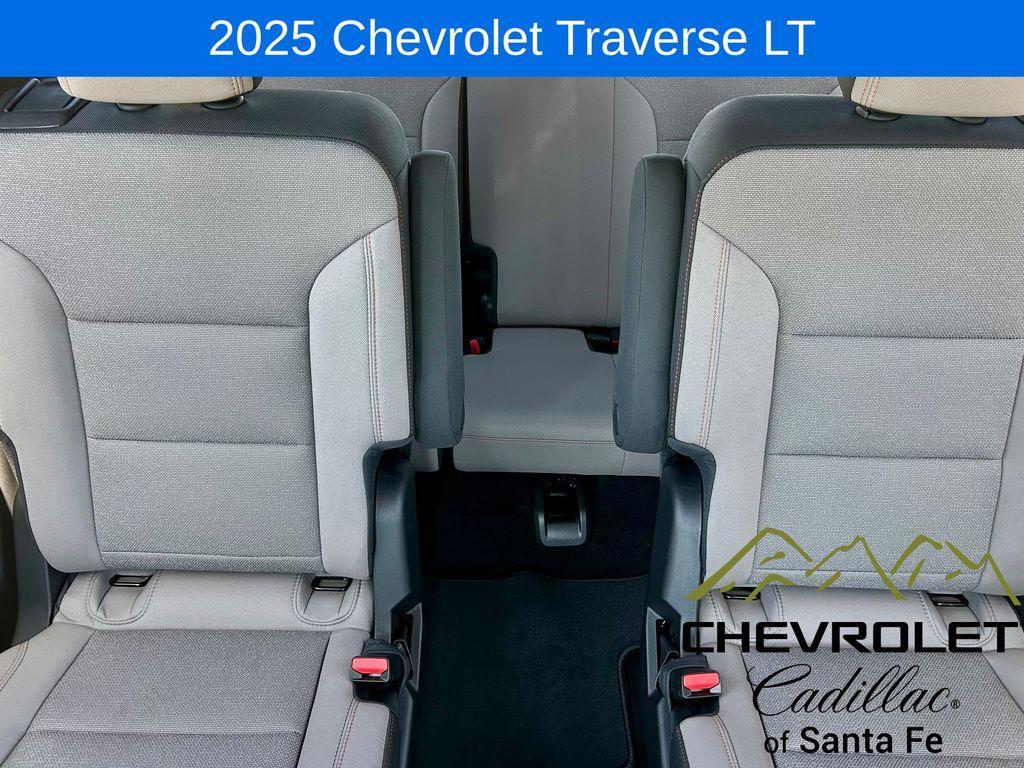 new 2025 Chevrolet Traverse car, priced at $42,690