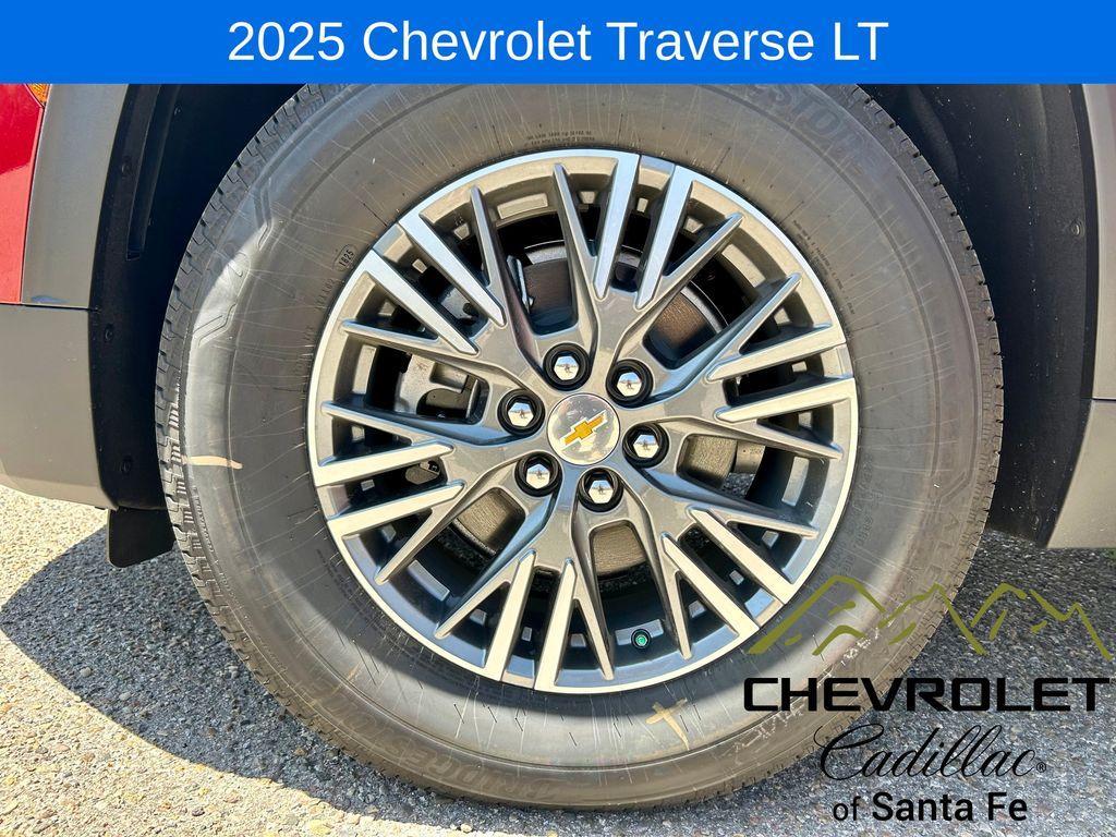 new 2025 Chevrolet Traverse car, priced at $42,690