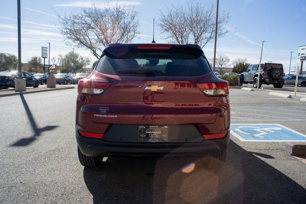 new 2025 Chevrolet TrailBlazer car, priced at $25,680