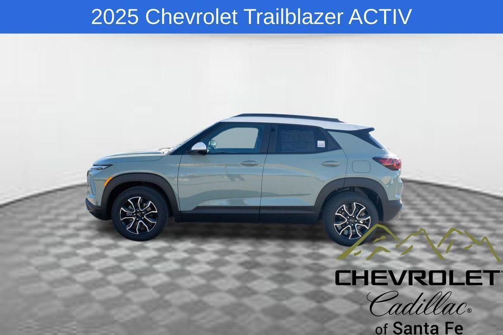 new 2025 Chevrolet TrailBlazer car, priced at $31,830