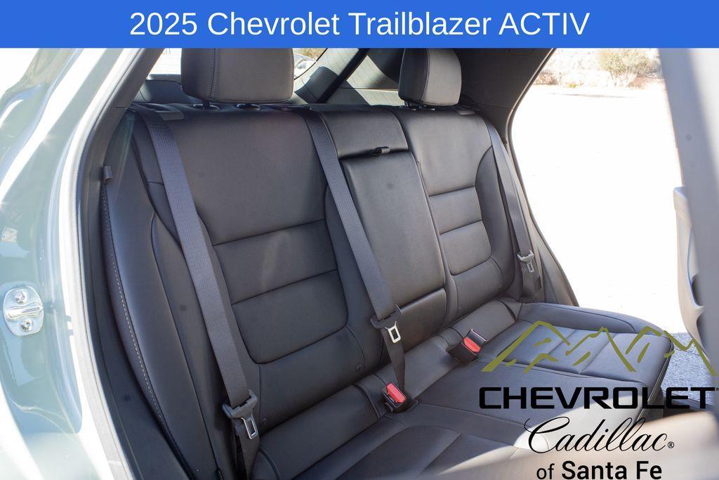 new 2025 Chevrolet TrailBlazer car, priced at $31,830