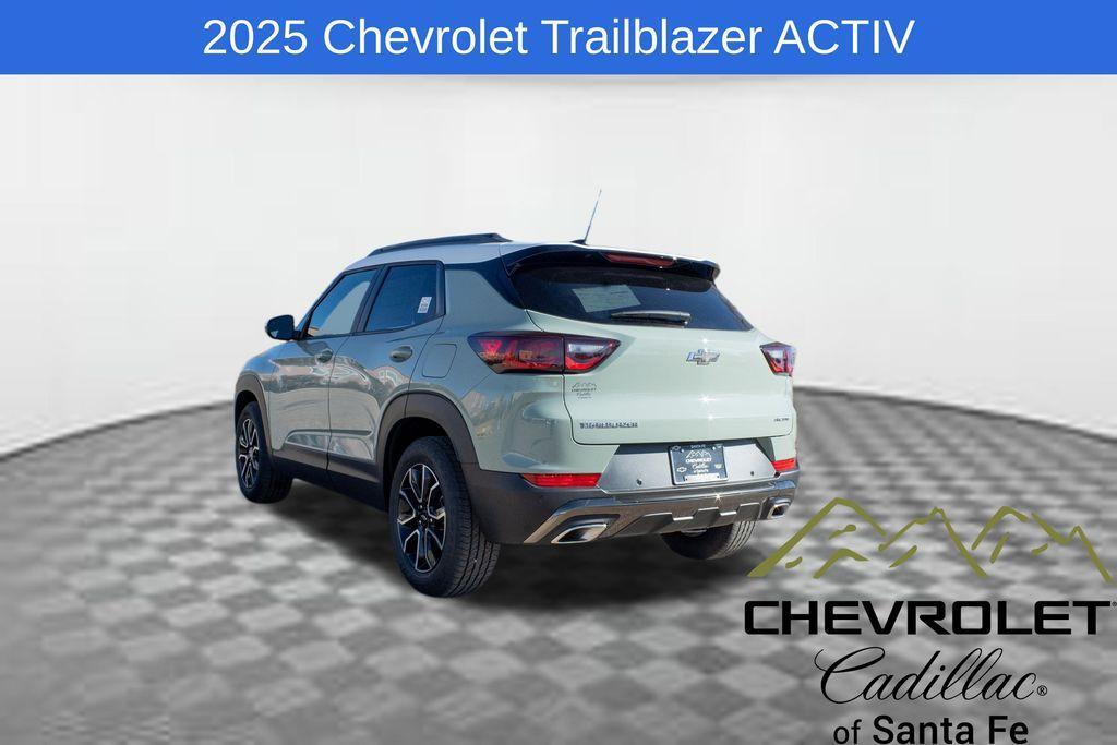 new 2025 Chevrolet TrailBlazer car, priced at $31,830