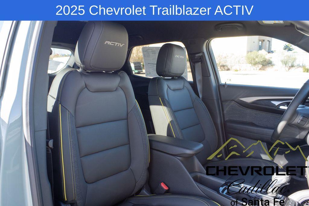 new 2025 Chevrolet TrailBlazer car, priced at $31,830