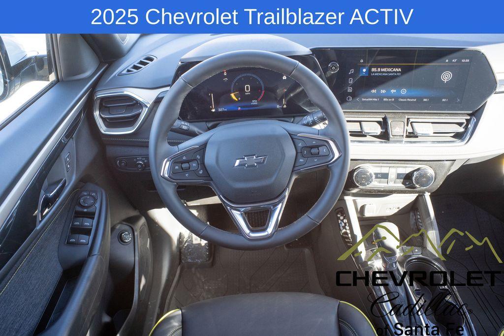 new 2025 Chevrolet TrailBlazer car, priced at $31,830