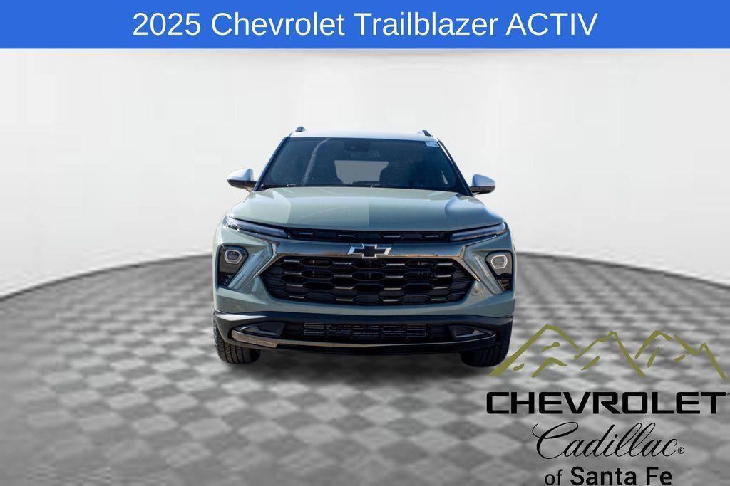 new 2025 Chevrolet TrailBlazer car, priced at $31,830