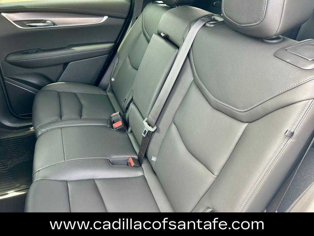 new 2025 Cadillac XT6 car, priced at $52,405