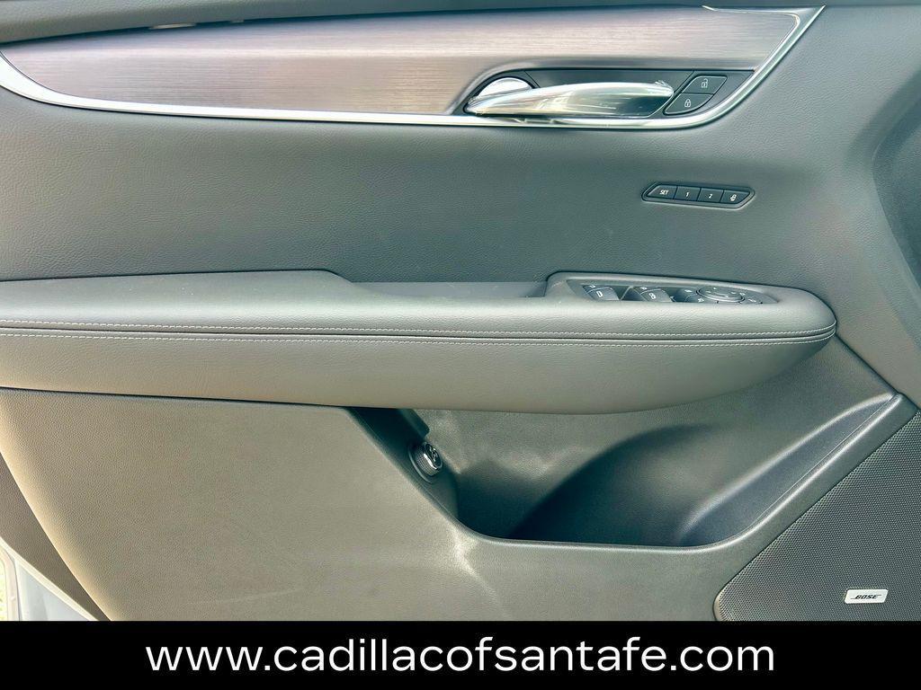 new 2025 Cadillac XT6 car, priced at $52,405