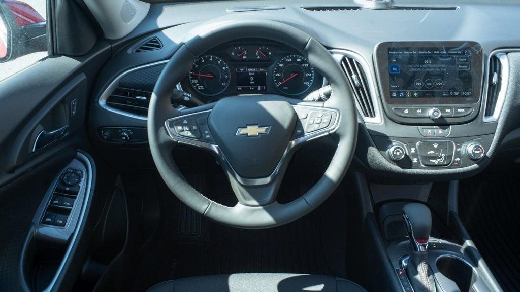 new 2025 Chevrolet Malibu car, priced at $29,015