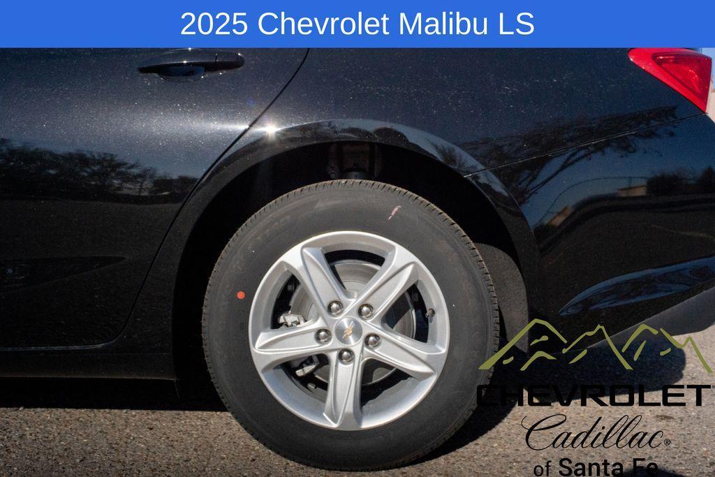 new 2025 Chevrolet Malibu car, priced at $27,520