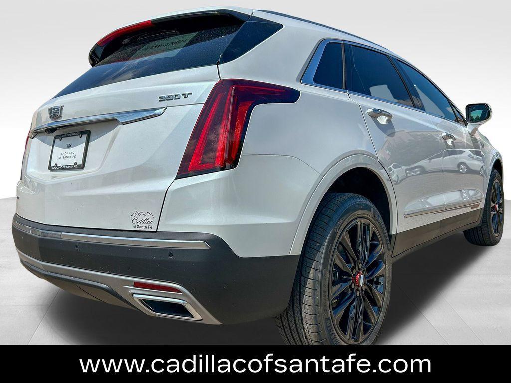 new 2025 Cadillac XT5 car, priced at $58,755