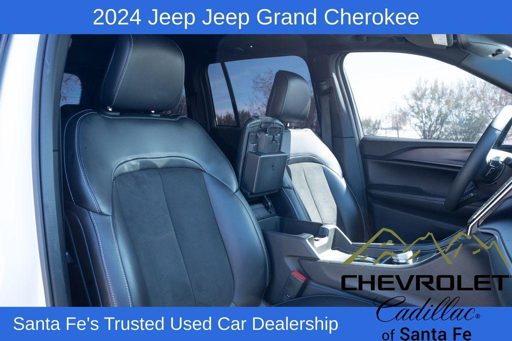 used 2024 Jeep Grand Cherokee car, priced at $37,991