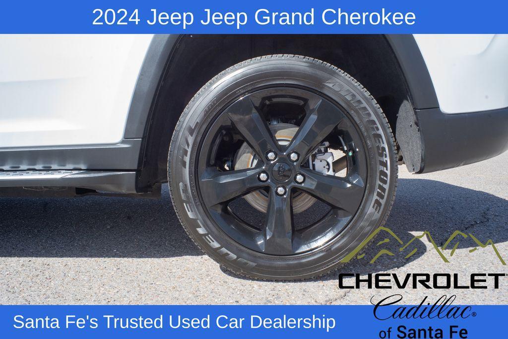 used 2024 Jeep Grand Cherokee car, priced at $37,991