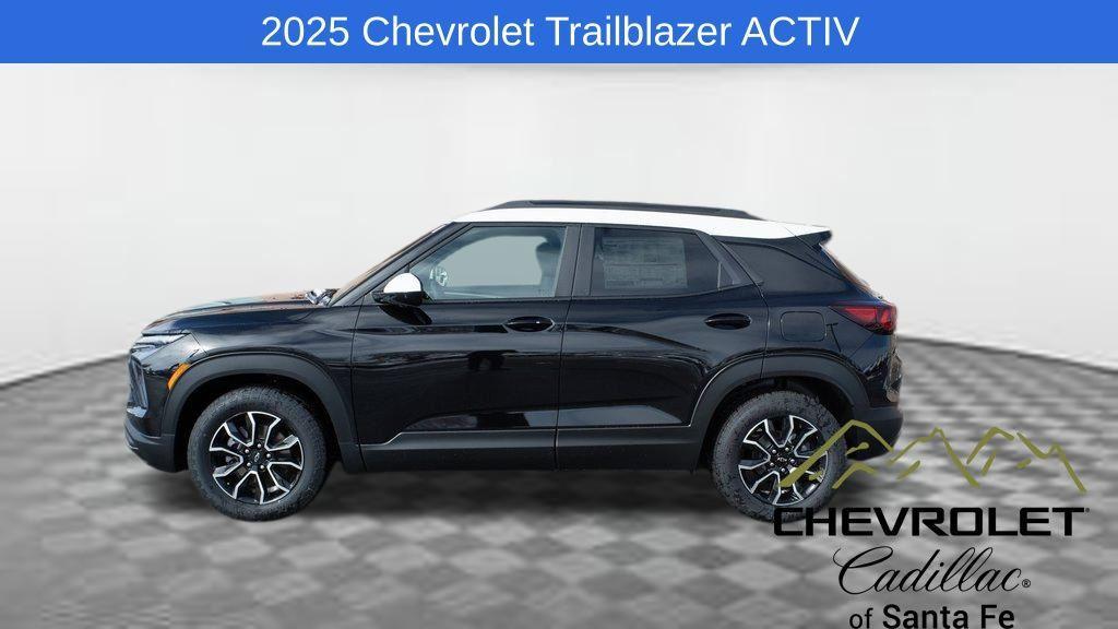 new 2025 Chevrolet TrailBlazer car, priced at $31,830