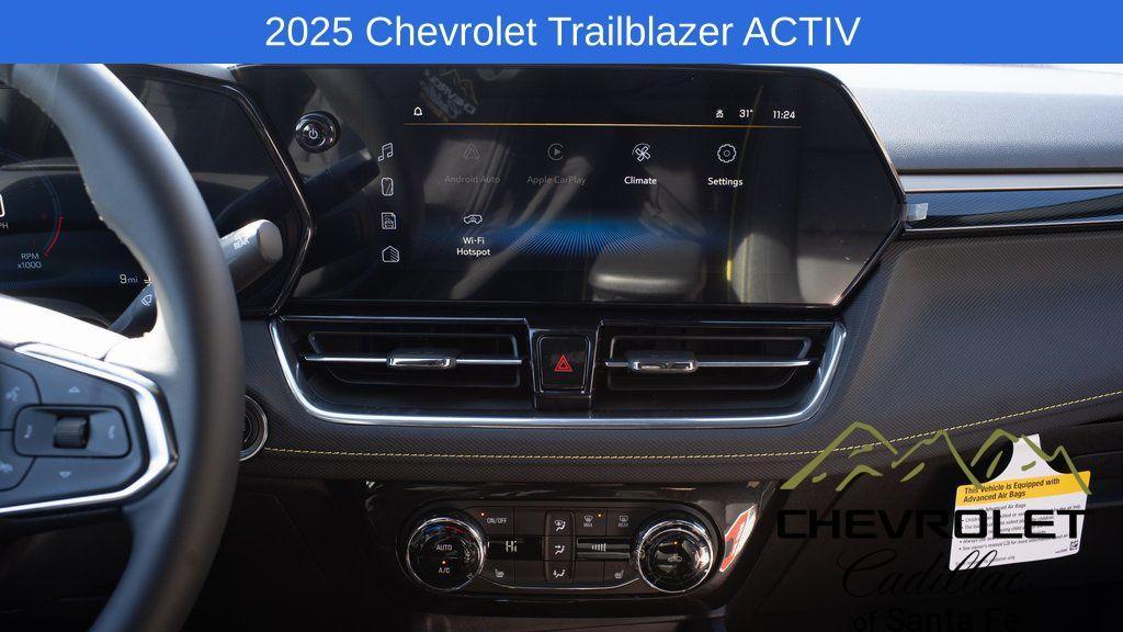 new 2025 Chevrolet TrailBlazer car, priced at $31,830