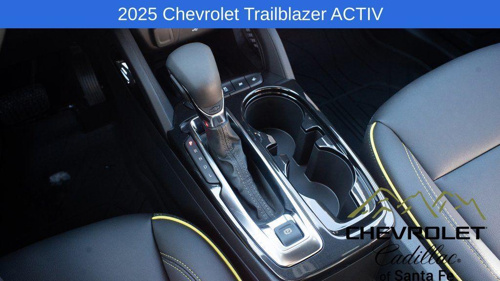 new 2025 Chevrolet TrailBlazer car, priced at $31,830