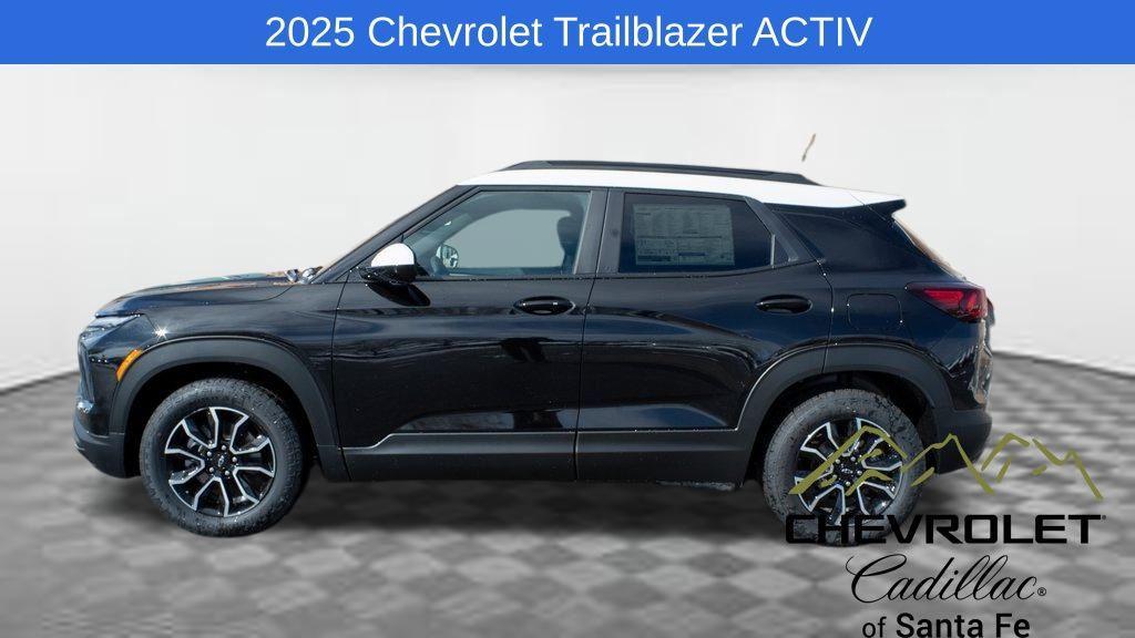 new 2025 Chevrolet TrailBlazer car, priced at $31,830