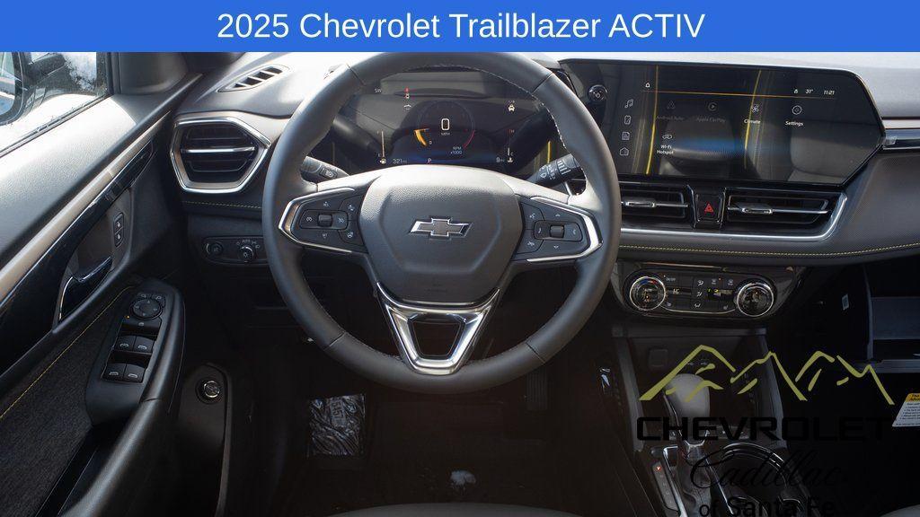 new 2025 Chevrolet TrailBlazer car, priced at $31,830