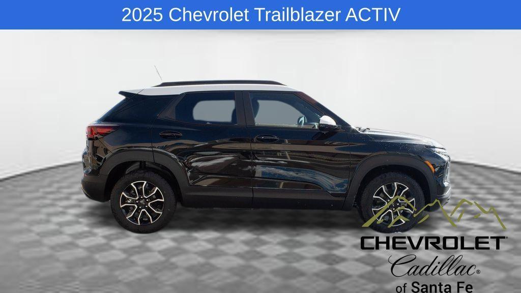 new 2025 Chevrolet TrailBlazer car, priced at $31,830