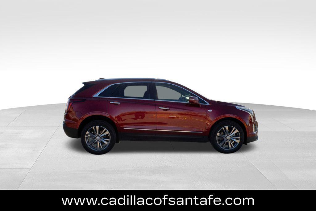 new 2025 Cadillac XT5 car, priced at $60,185