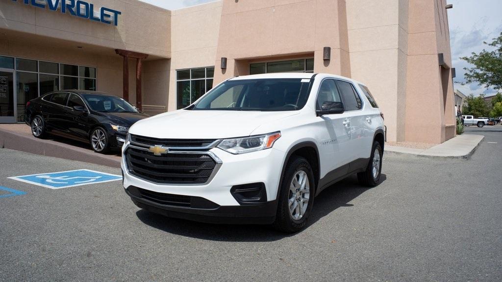 used 2021 Chevrolet Traverse car, priced at $27,988