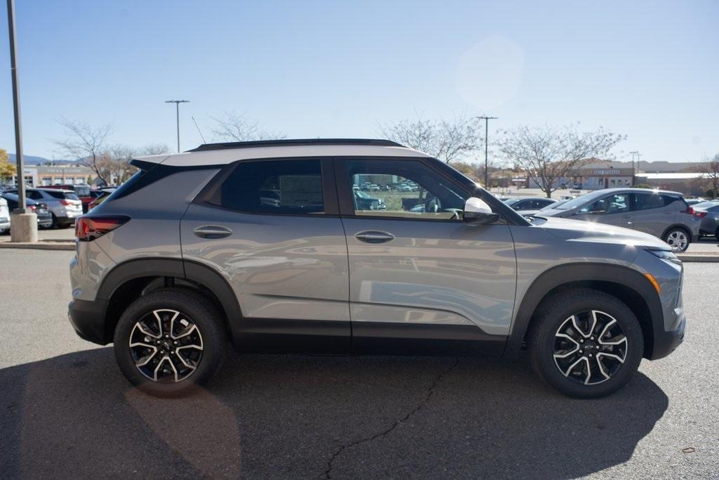 new 2025 Chevrolet TrailBlazer car, priced at $31,830