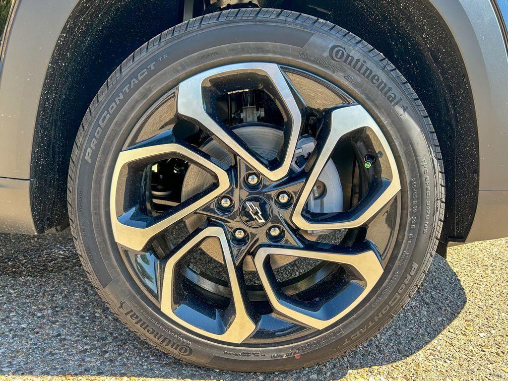 new 2026 Chevrolet Trax car, priced at $27,755