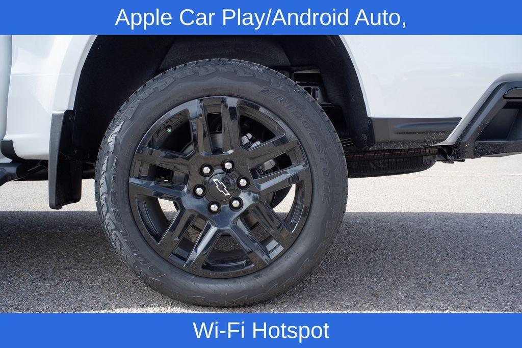 new 2025 Chevrolet Colorado car, priced at $50,305