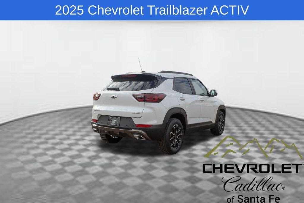 new 2025 Chevrolet TrailBlazer car, priced at $32,475