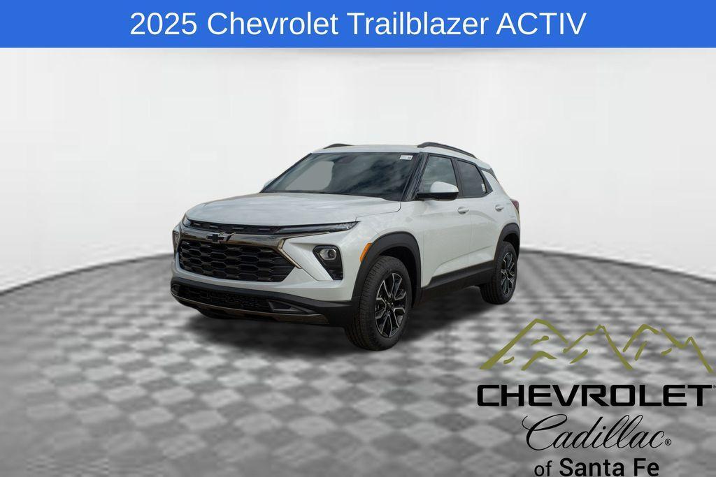 new 2025 Chevrolet TrailBlazer car, priced at $32,475