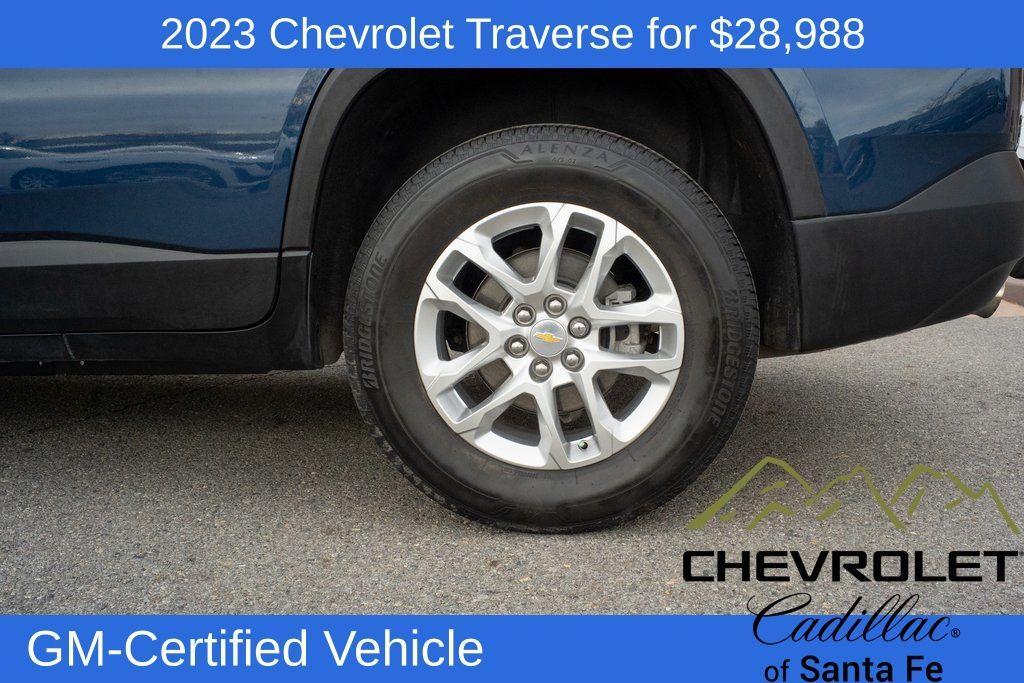 used 2023 Chevrolet Traverse car, priced at $28,988