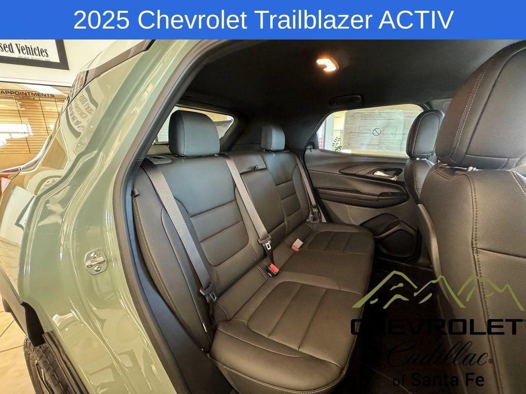 new 2025 Chevrolet TrailBlazer car, priced at $31,830