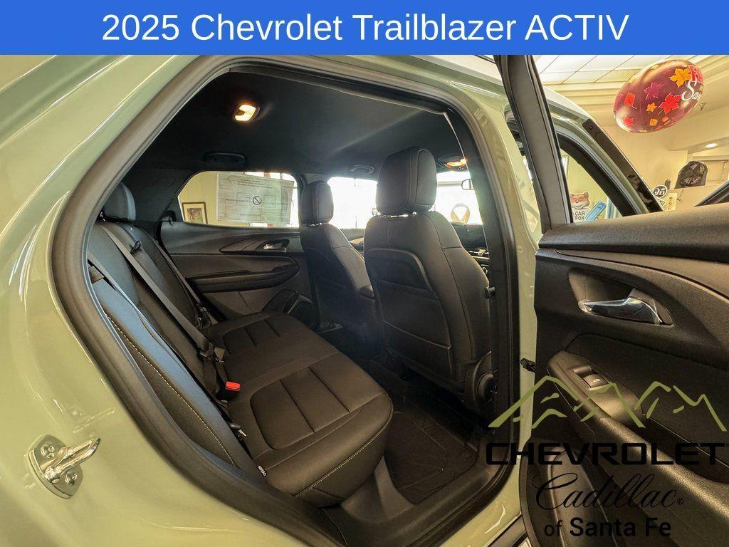 new 2025 Chevrolet TrailBlazer car, priced at $31,830