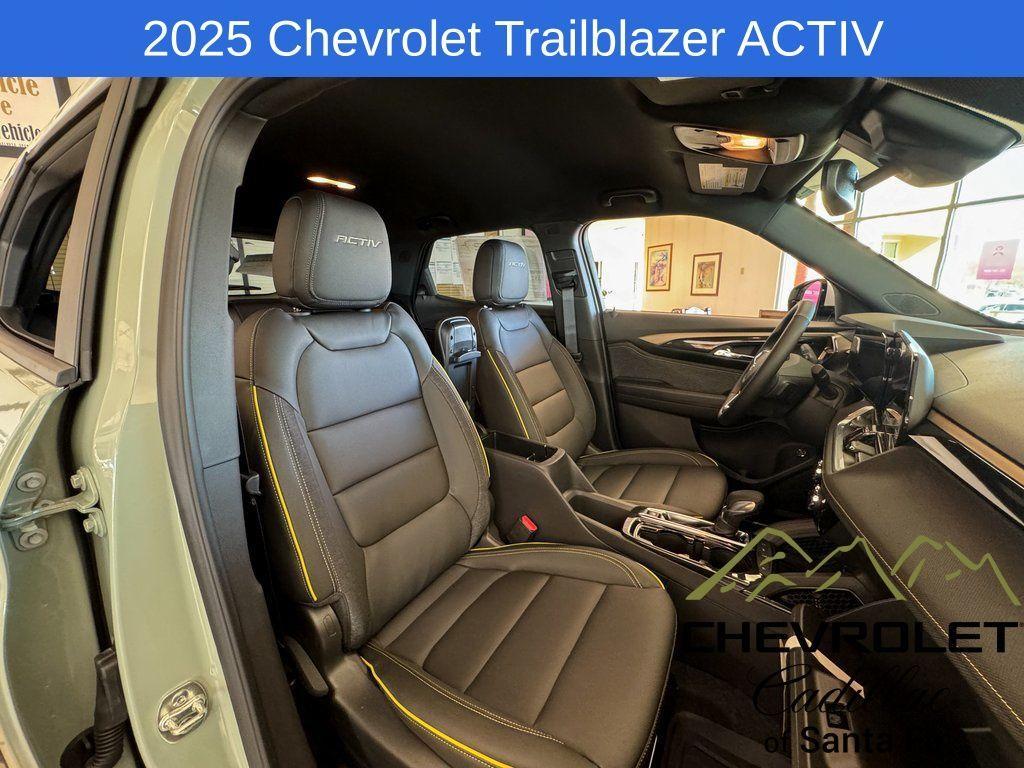 new 2025 Chevrolet TrailBlazer car, priced at $31,830