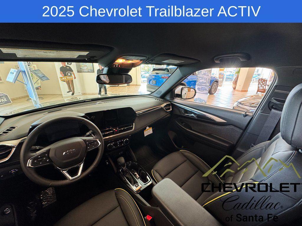 new 2025 Chevrolet TrailBlazer car, priced at $31,830