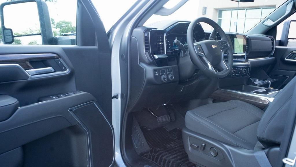 new 2025 Chevrolet Silverado 2500 car, priced at $62,370