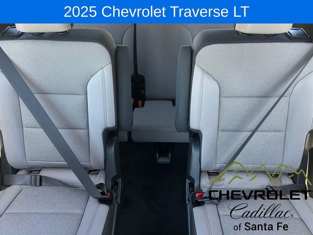 new 2025 Chevrolet Traverse car, priced at $43,540