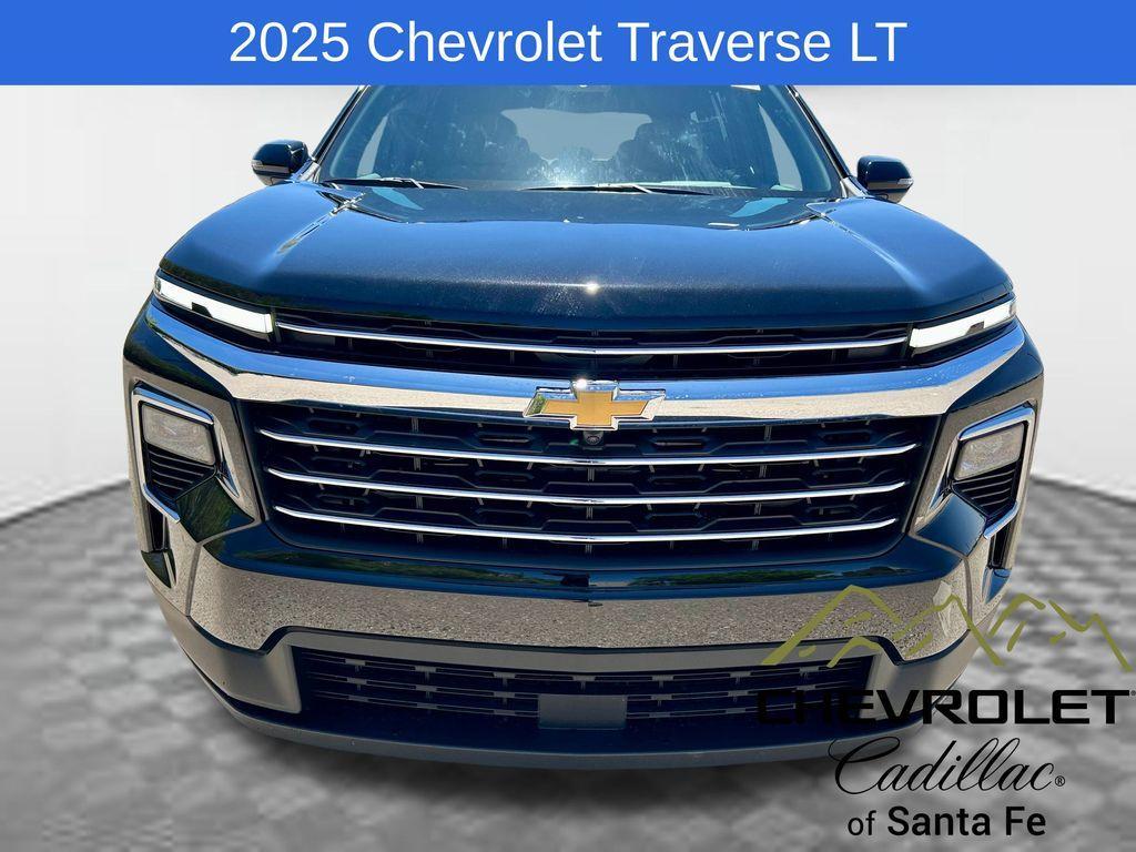 new 2025 Chevrolet Traverse car, priced at $43,540