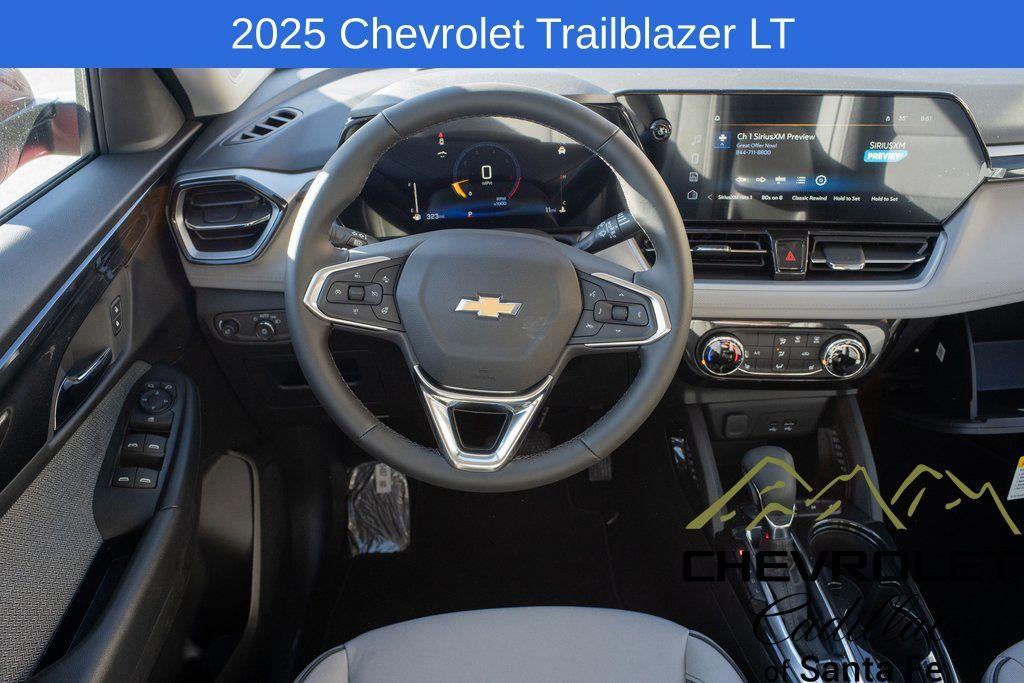 new 2025 Chevrolet TrailBlazer car, priced at $27,970