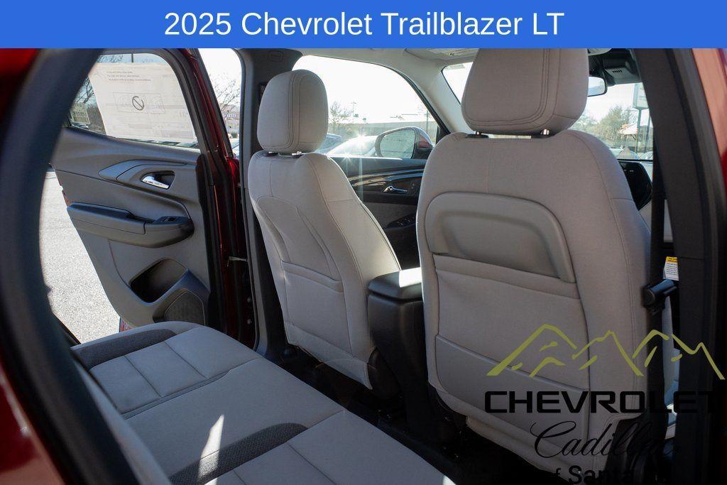 new 2025 Chevrolet TrailBlazer car, priced at $27,970