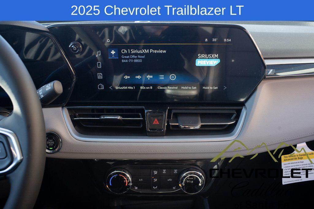 new 2025 Chevrolet TrailBlazer car, priced at $27,970