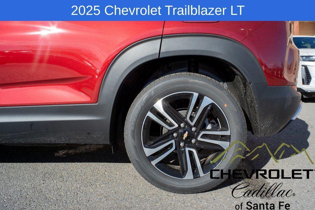 new 2025 Chevrolet TrailBlazer car, priced at $27,970