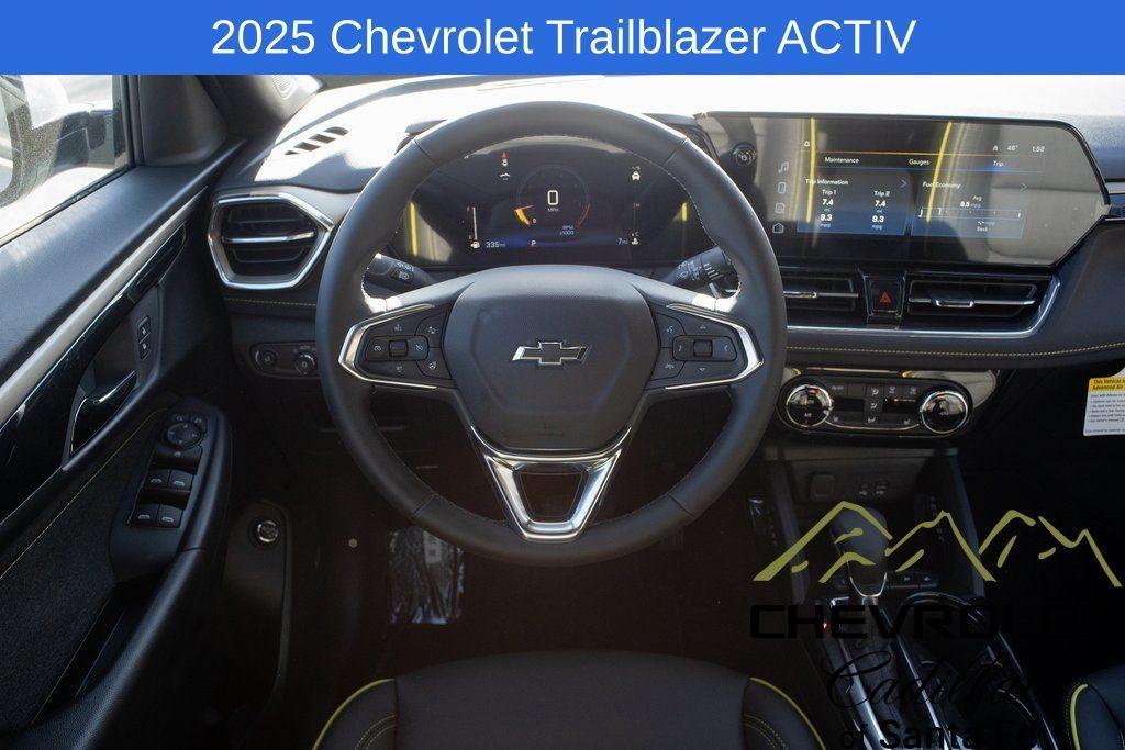 new 2025 Chevrolet TrailBlazer car, priced at $31,580